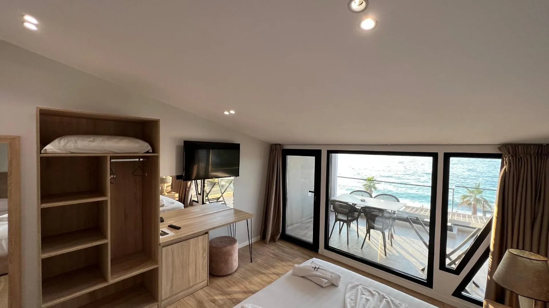 Hotel Tramonto Vlore Radhimë
